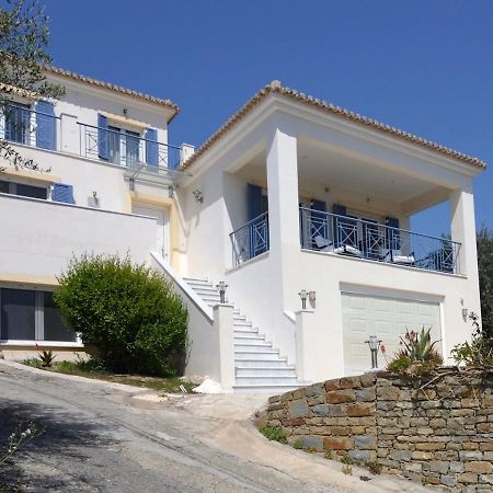 Beautiful Villa In Finikounda Near The Seabeach Exterior photo